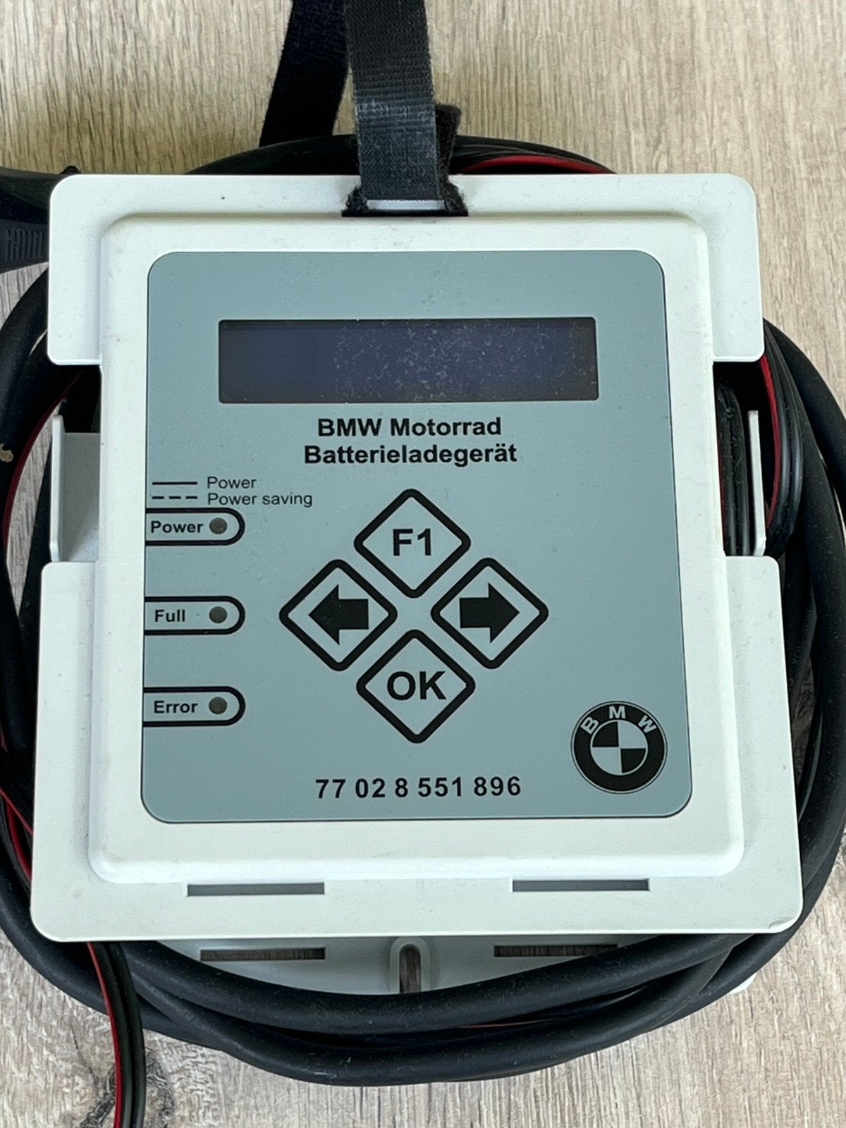 BMW batterijlader, Motoren, Accessoires | Overige, Ophalen of Verzenden, Zo goed als nieuw