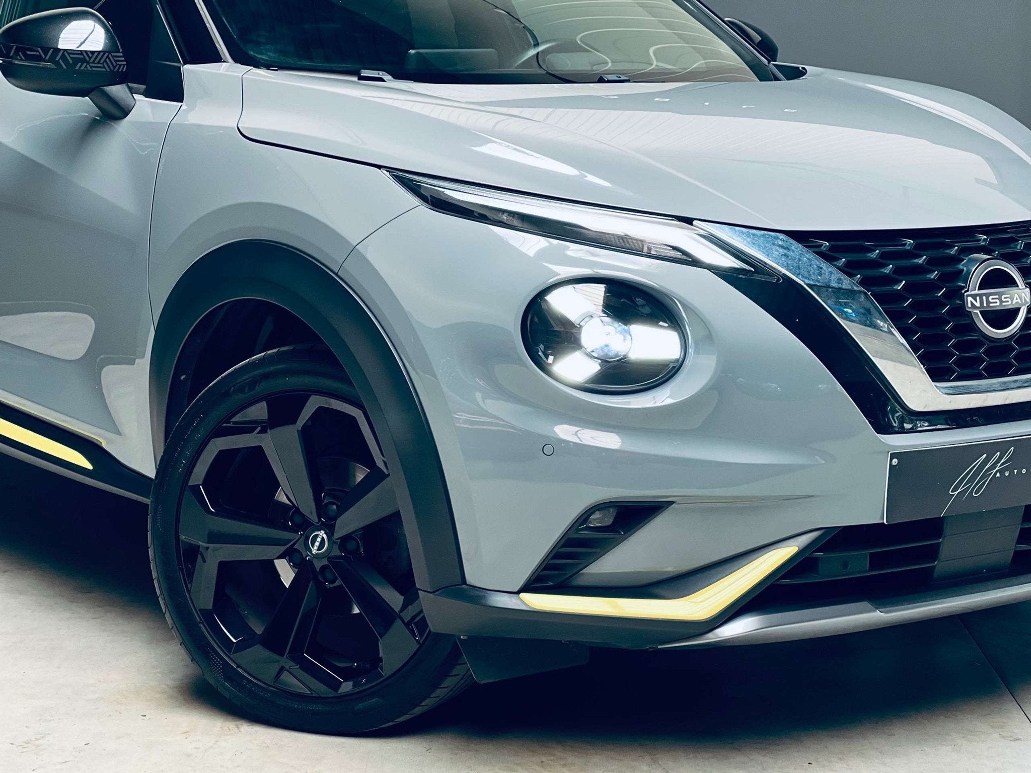 Nissan Juke 1.0 DIG-T *KIIRO ÉDITION*AUTOMATIQUE*CARNET COM, Argent ou Gris, Achat, 139 g/km, Euro 6