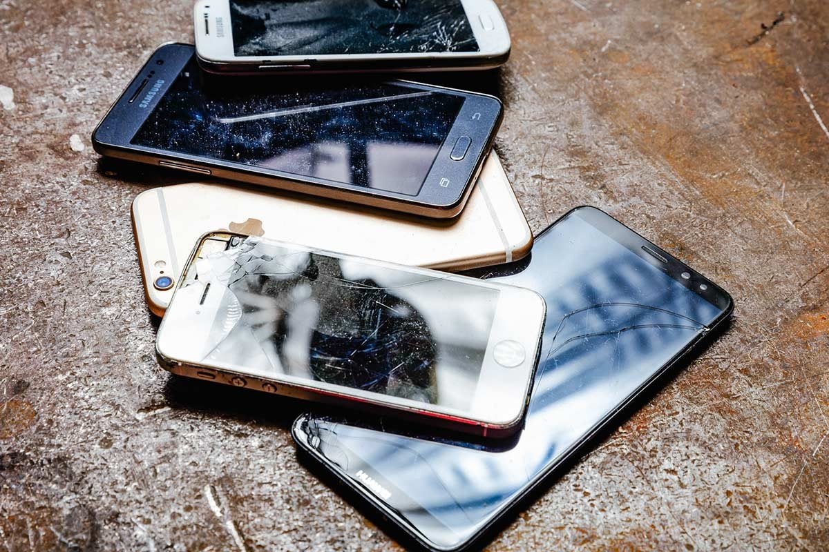 Recherchés : tablettes et téléphones portables anciens, lent, Enlèvement