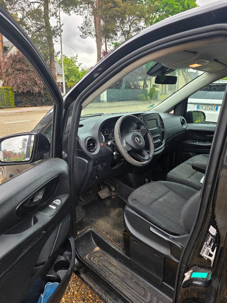 La Mercedes Vito Tour 2.2cdi automatic 9 place, Autos, Achat, Entreprise, Diesel, Automatique