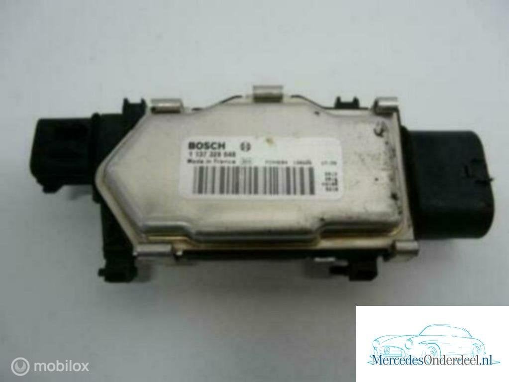 1137328648 W176 A-klasse Koelvin Ventilator Weerstand fan, Gebruikt, Mercedes-Benz, Ophalen of Verzenden, Mercedes-Benz