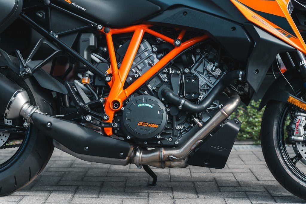 KTM 1290 SUPER DUKE GT 2024 AKRAPOVIC KOFFERS, Permis Moto A, Tourisme, Entreprise, Plus de 35 kW