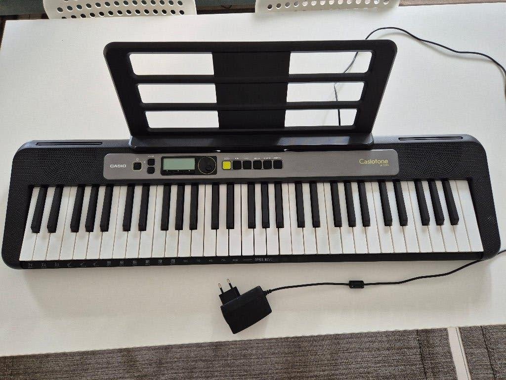 Casio LK-S250 — Clavier 61 luminaires tactiles, Connexion MIDI, Enlèvement ou Envoi, Comme neuf, 61 touches