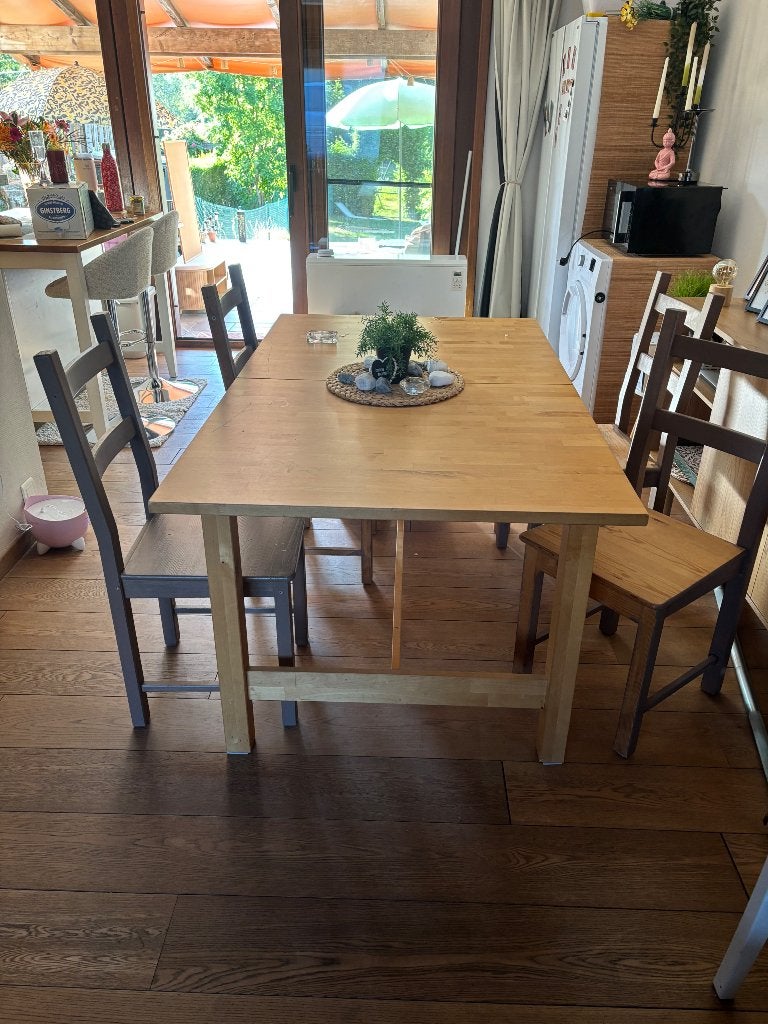 Table et chaises Ikea à donner, 100 à 150 cm, Enlèvement, Utilisé, 50 à 100 cm