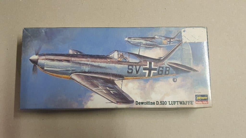 Dewoitine D.520 "Luftwaffe", Hobby & Loisirs créatifs, Hasegawa, Enlèvement ou Envoi, Comme neuf, 1:72 à 1:144