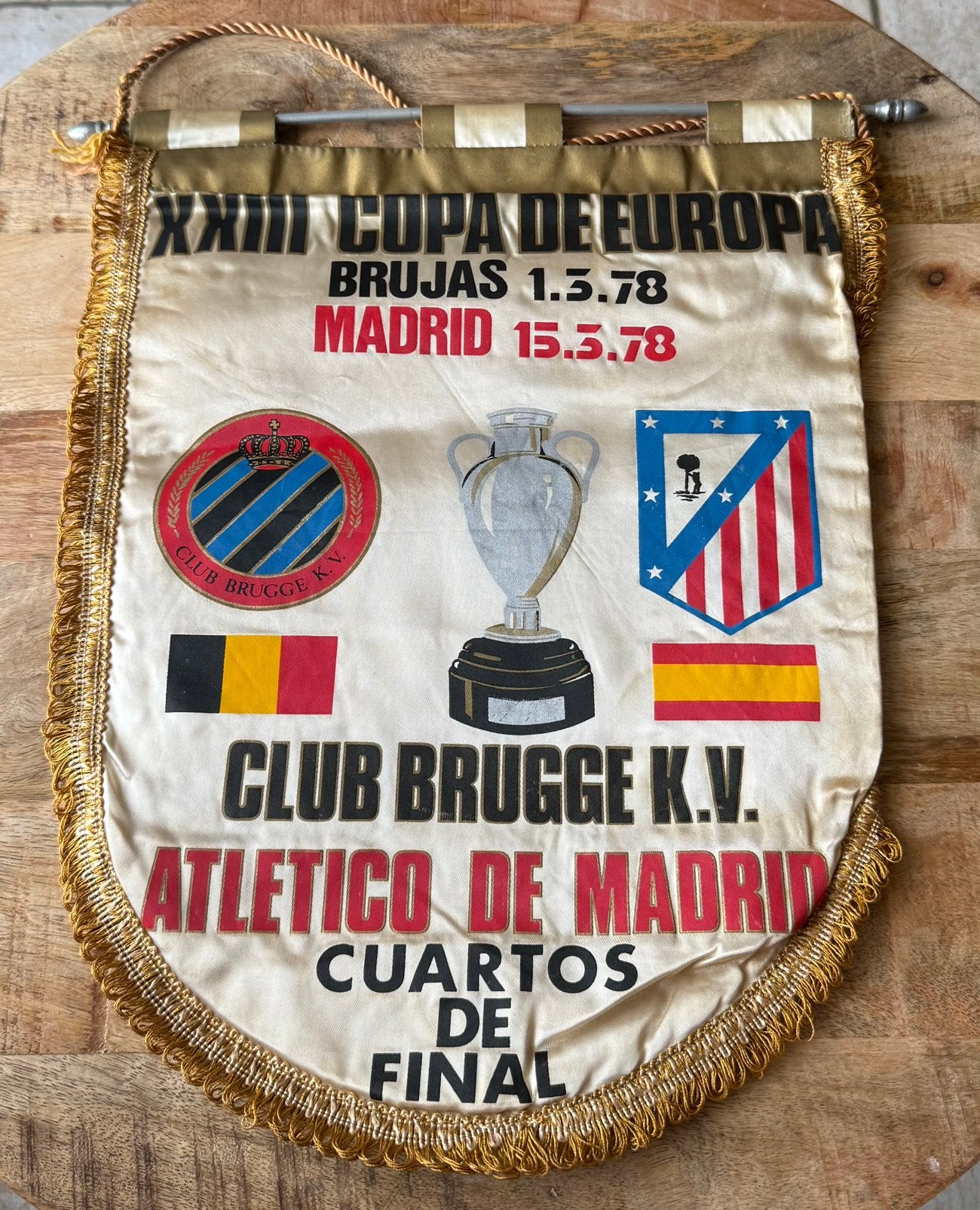 Wimpel Club Brugge - Atletico Madrid 1978, Ophalen of Verzenden, Zo goed als nieuw