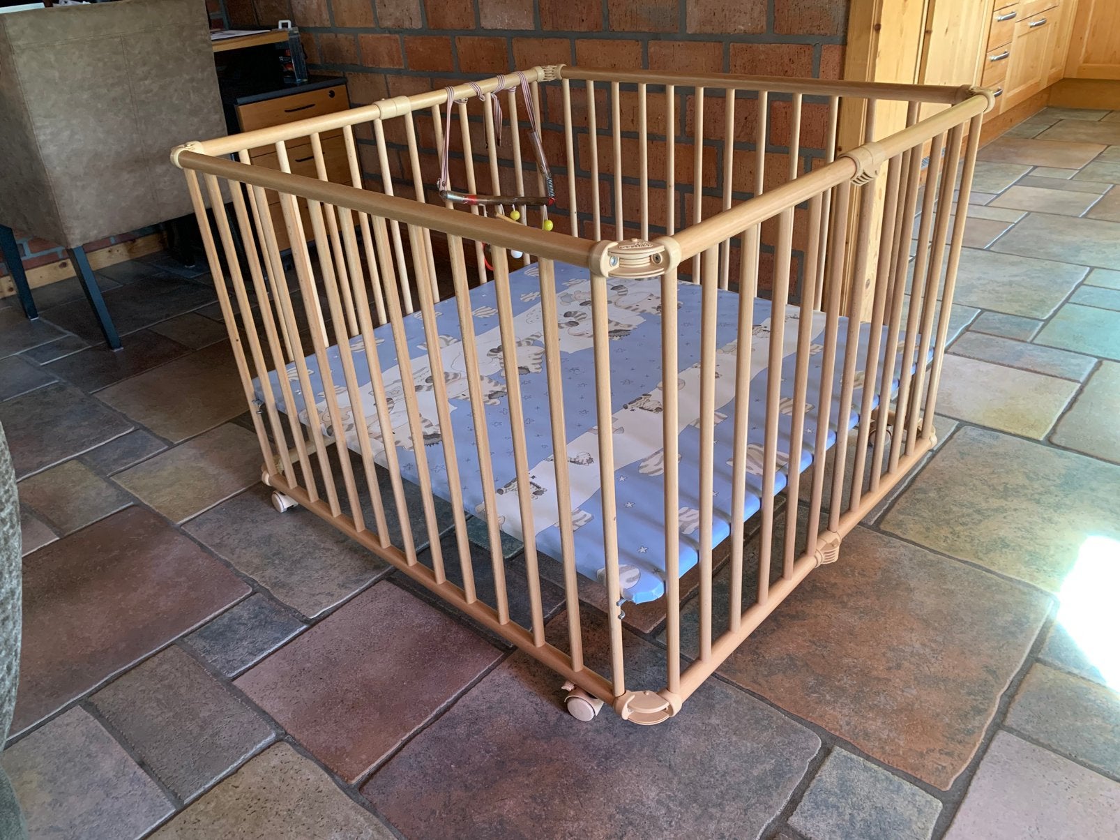 Box, Kinderen en Baby's, Babyparken, Ophalen, Zo goed als nieuw