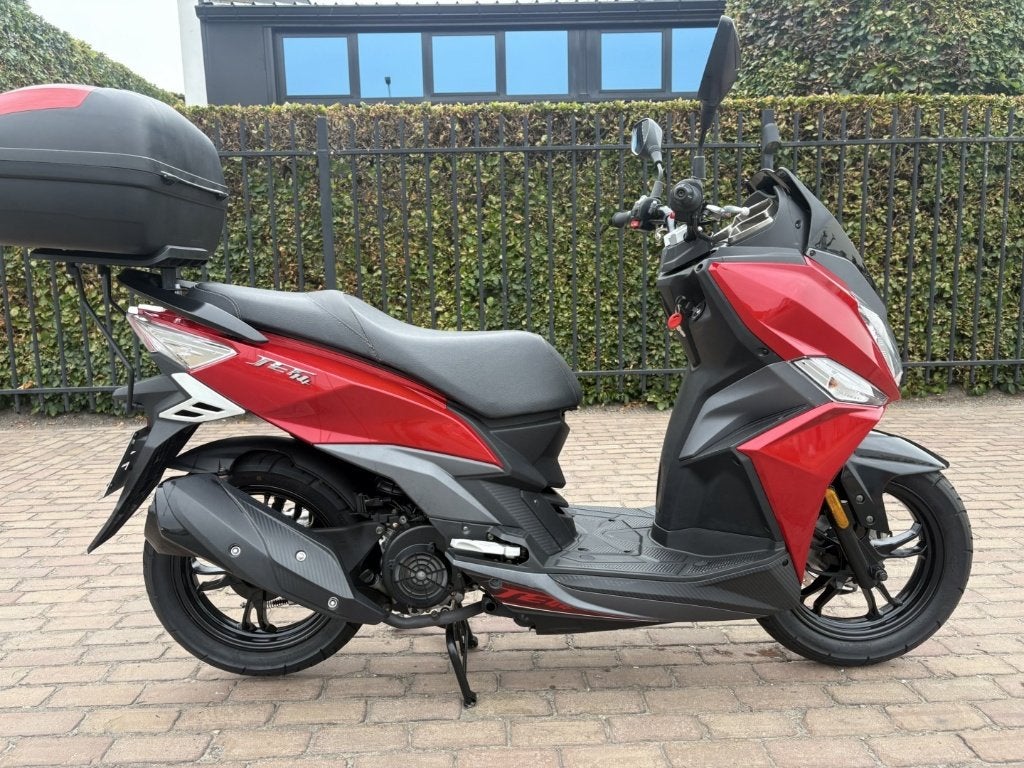 Sym Jet 125cc, Motoren, Scooter, 125 cc, 11 kW of minder, Automaat
