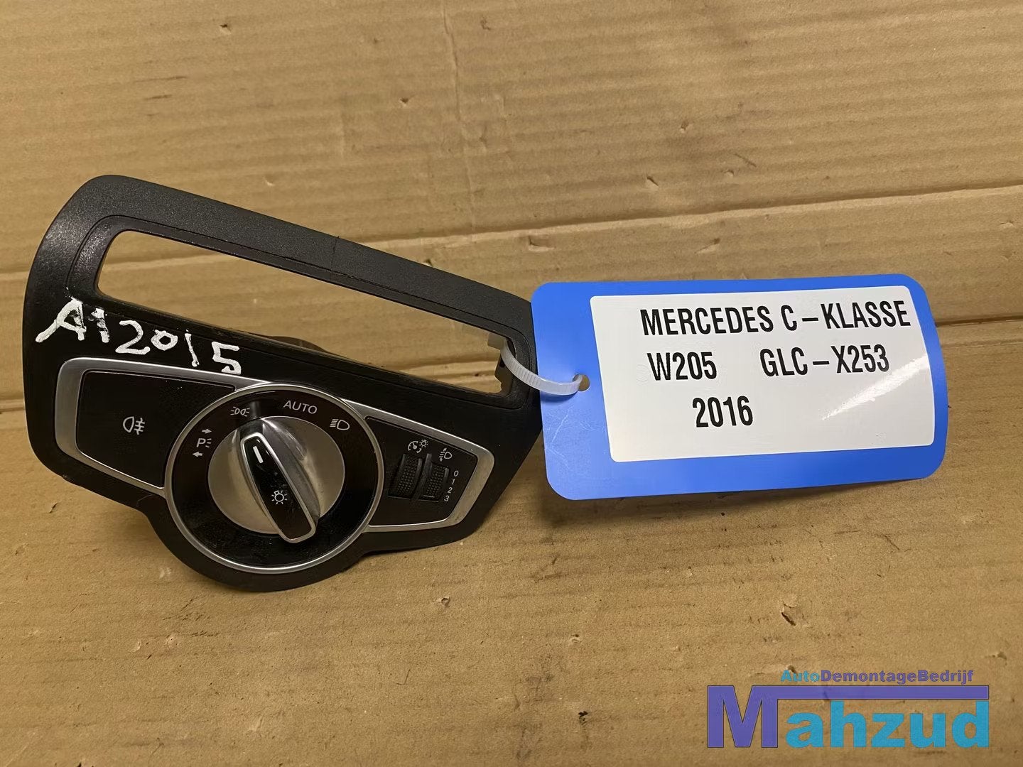 MERCEDES GLC C-klasse Licht schakelaar 2013+, Gebruikt, Mercedes-Benz AG, Mercedes-Benz, Mercedesstrasse 120
70372  Stuttgart, DE
