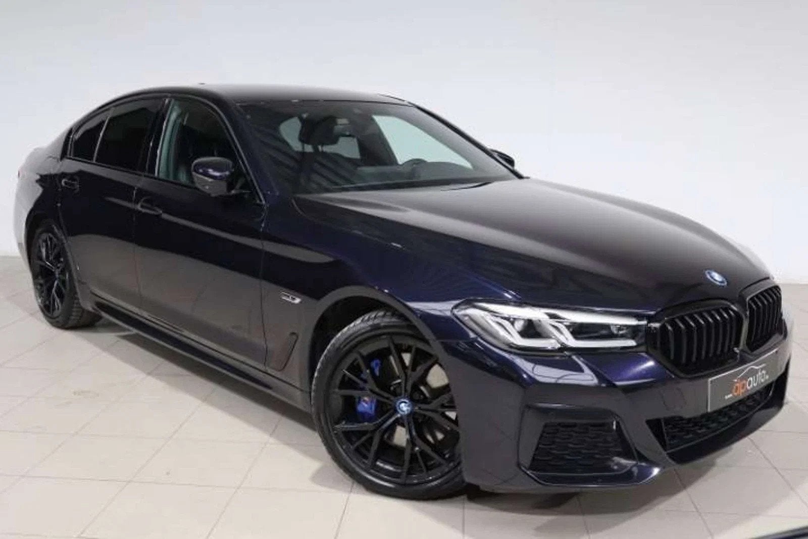 BMW 5 Serie 530 530eAS PHEV M PACK (automatique), Autos, Entreprise, Noir, Automatique, 184 ch