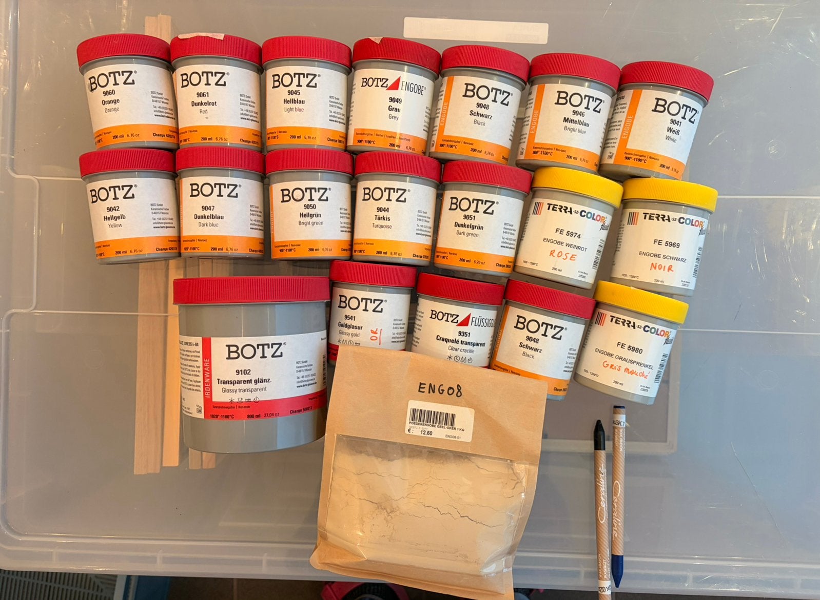 Lot d’engobes et émaux BOTZ / Terra Color – État neuf, Hobby & Loisirs créatifs, Peinture, Enlèvement ou Envoi, Comme neuf