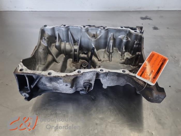 Couvercle carter d'un Nissan NV300, -, 3 mois de garantie, Utilisé, -