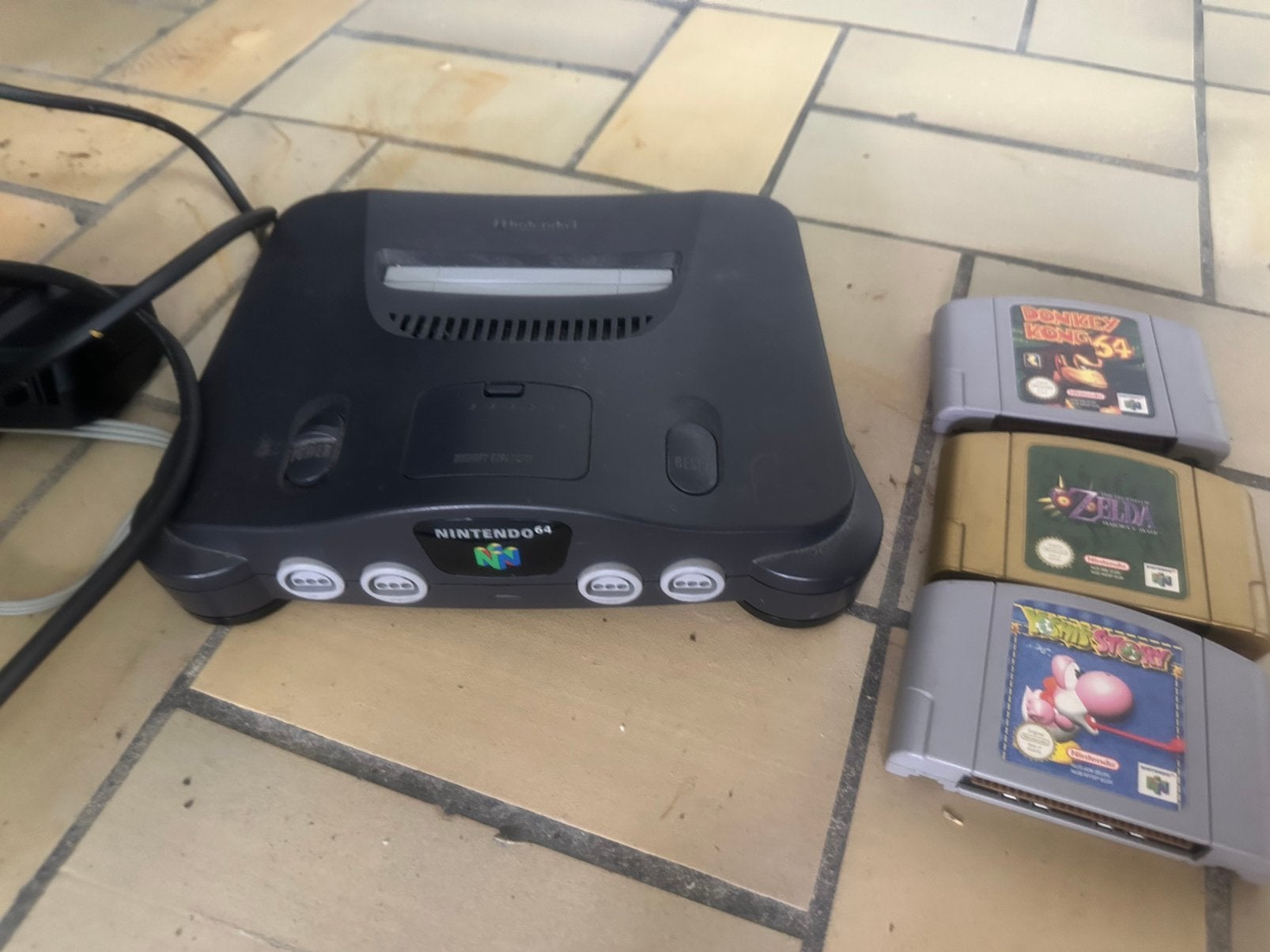 Nintendo 64 met console en kabels en 3 spelletjes inclusief, Games en Spelcomputers, Spelcomputers | Nintendo 64, Ophalen, Gebruikt