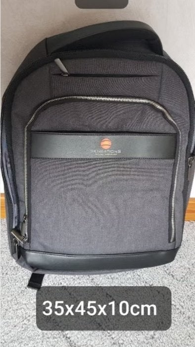 Sac à dos multipoches neuf, Bijoux, Sacs & Beauté, Enlèvement, Neuf
