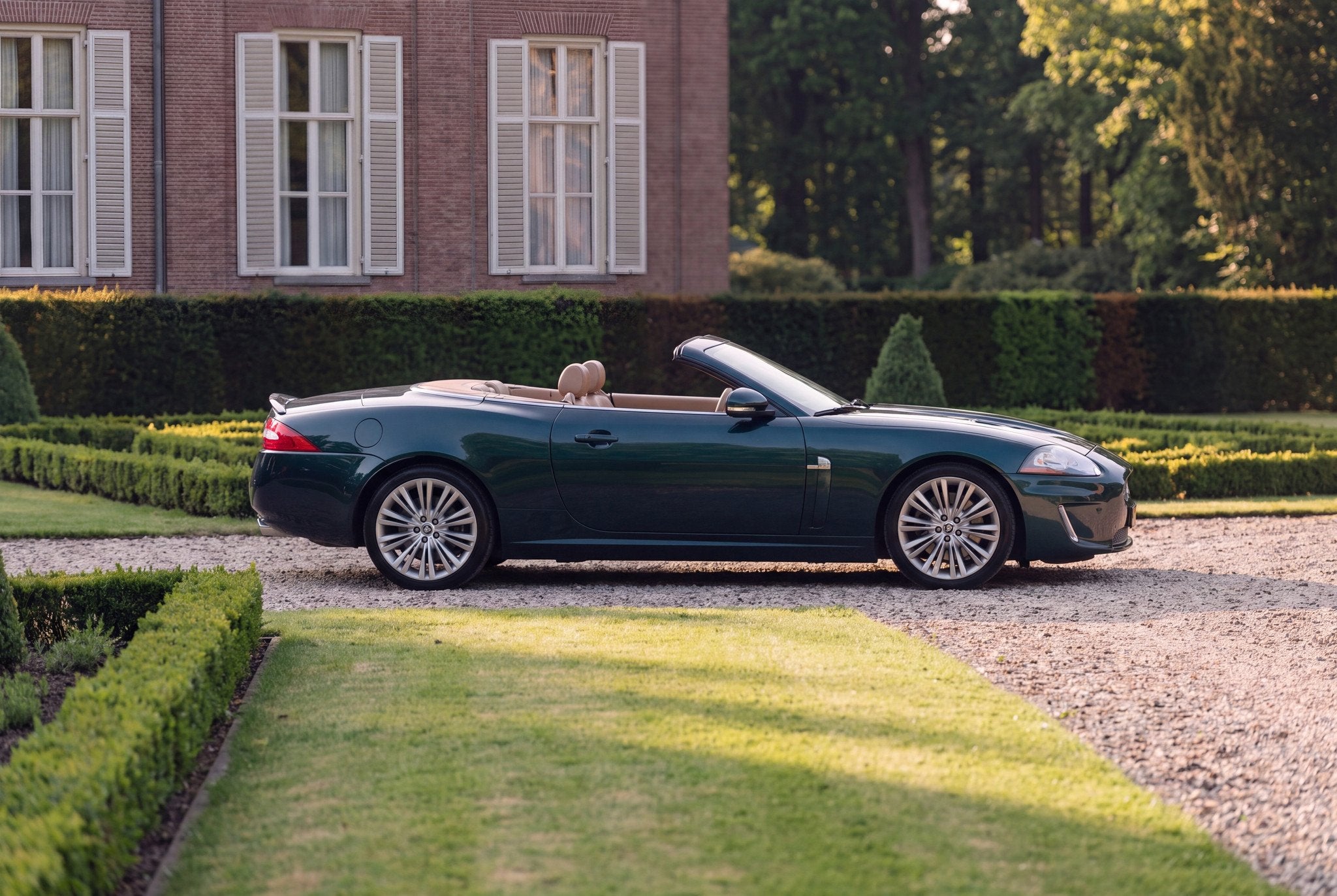 Jaguar XK 5.0 Convertible (automatique), Achat, Intérieur cuir, Entreprise, Carnet d'entretien