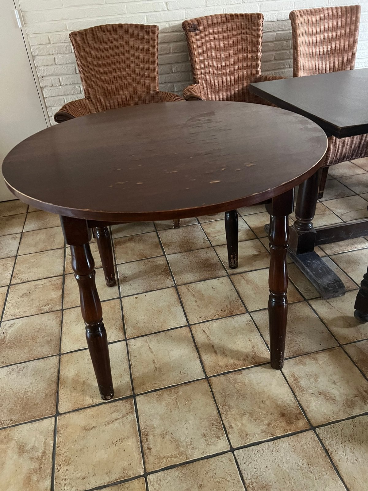 Ronde tafel hout, Ophalen
