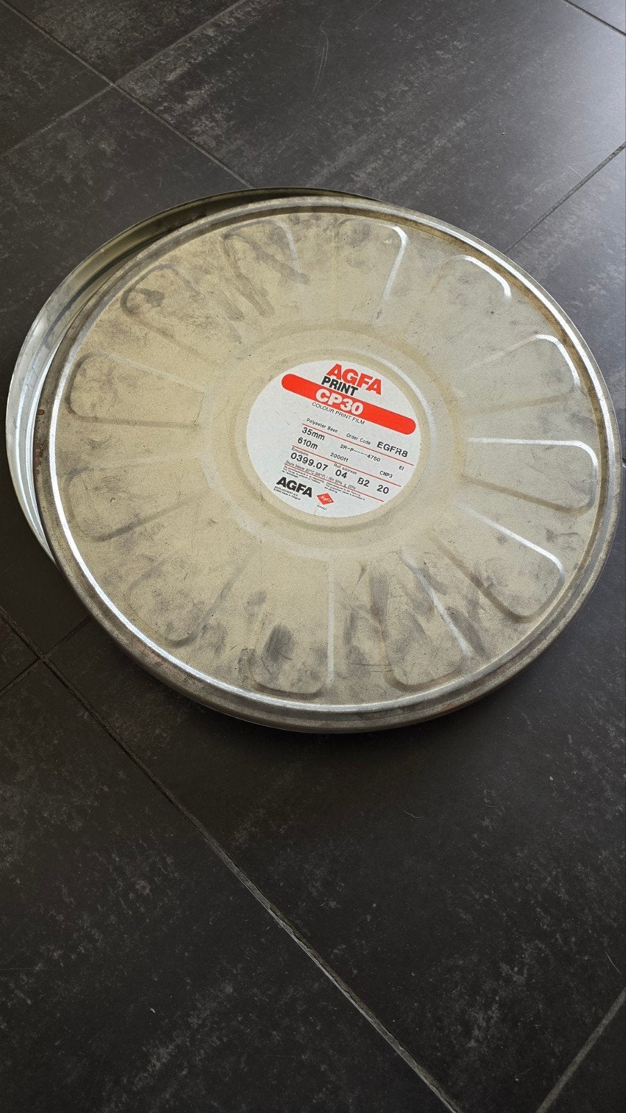 Film rol doos, Ophalen