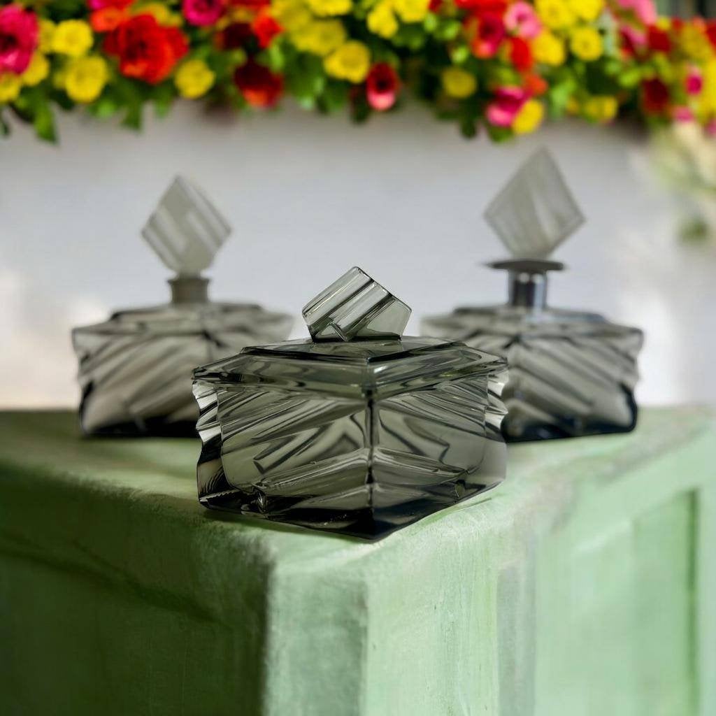 Vintage art deco parfum set in smoked glas, Antiek en Kunst, Ophalen