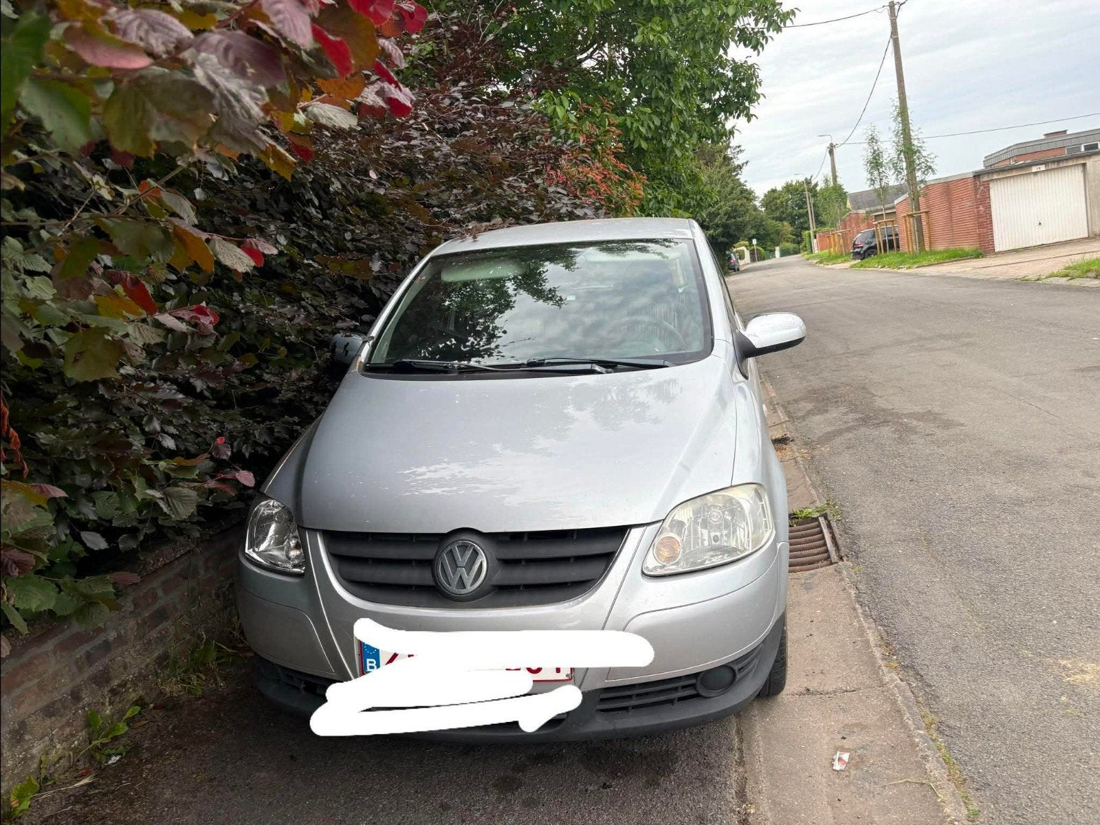 À vendre voiture bon état année 2005 1200 essence