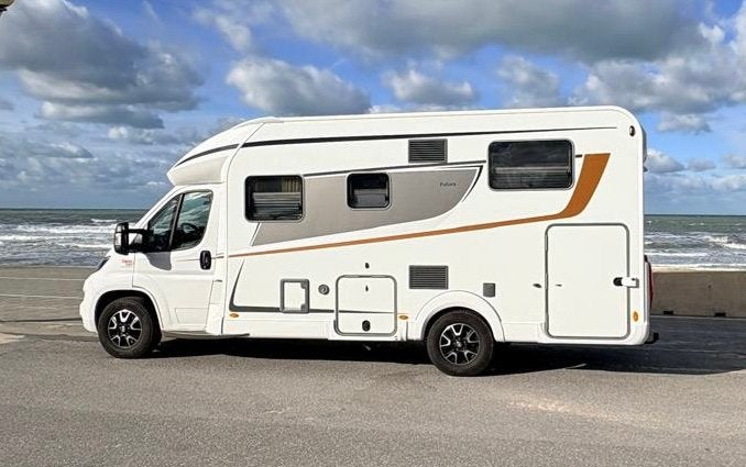 Bürstner Lyseo Futura 2023 MTM 3500kg, Ringverwarming, Fiat, 6 tot 7 meter, Bürstner