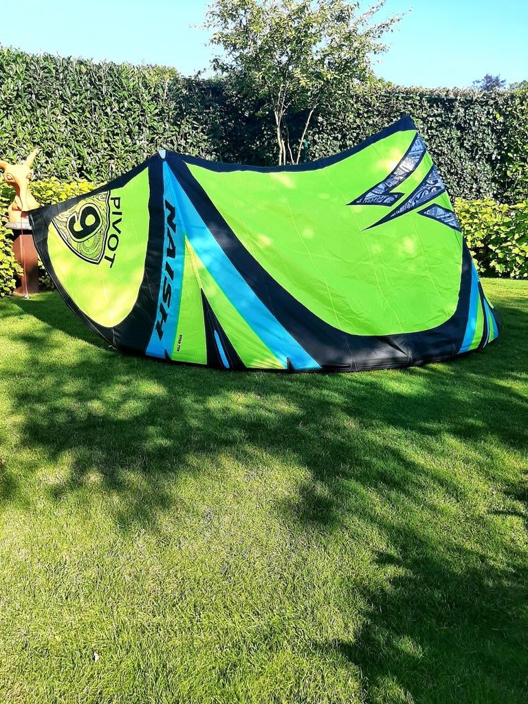 Kite Naish Pivot 9m, Watersport en Boten, Kitesurfen, Ophalen, Nieuw, 9 m², Kite