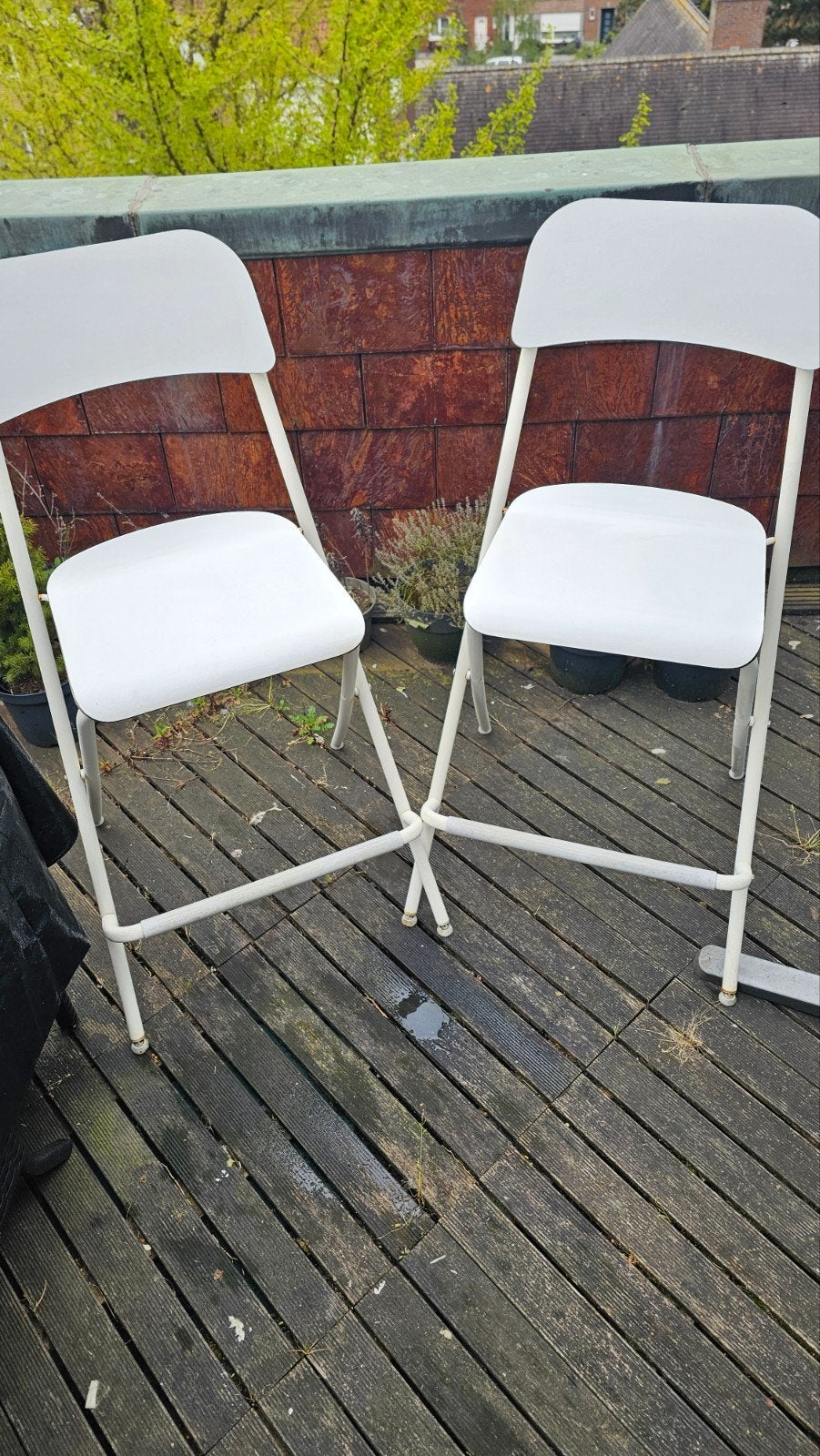 Table haute terrasse et deux chaises, Enlèvement