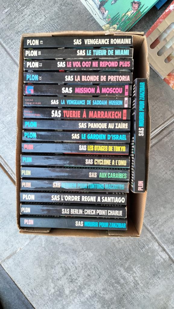 SAS, Livres, Enlèvement