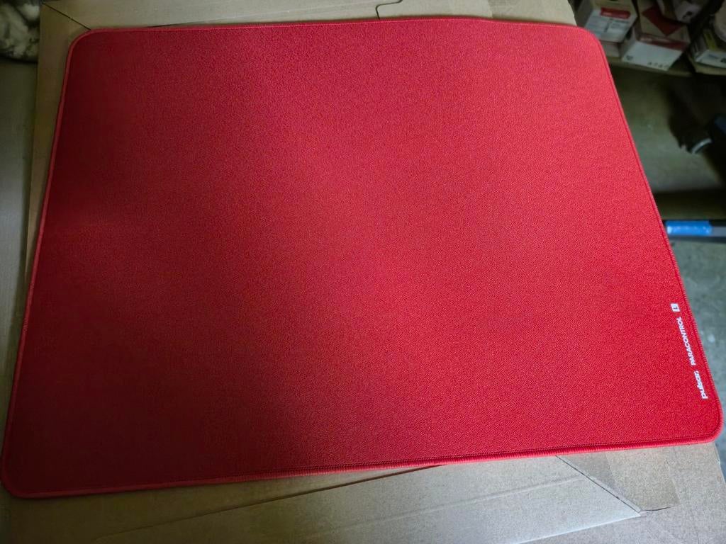 Pulsar ParaControl V2 L Red muismat, Enlèvement ou Envoi, Comme neuf