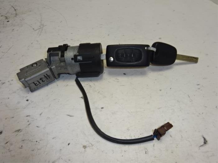 Serrure de contact + clé d'un Citroen C4 Grand Picasso, Autos : Pièces & Accessoires, -, 3 mois de garantie, Utilisé, -