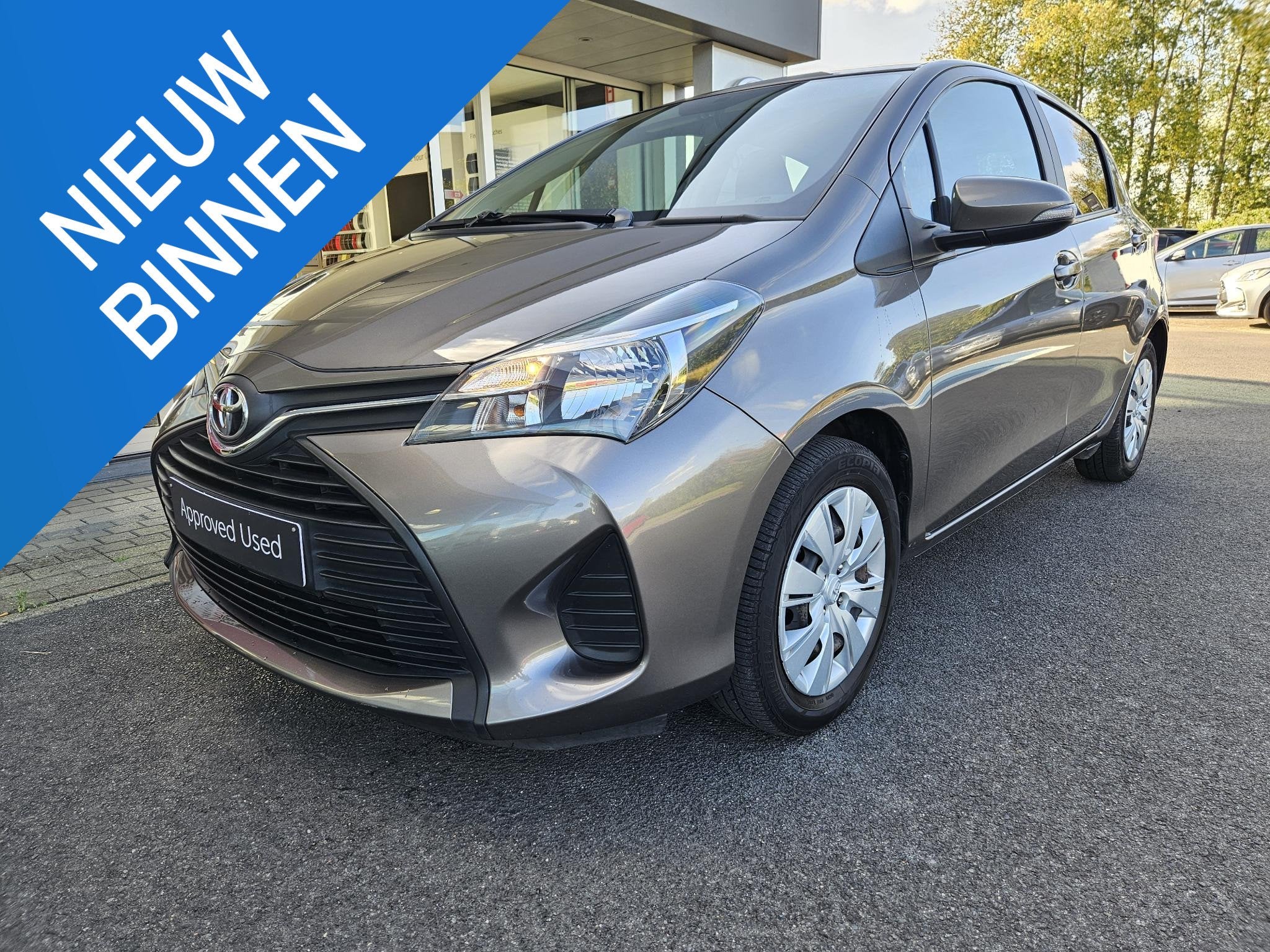 Toyota Yaris 1.33 Dual VVT-i Life, Auto's, Voorwielaandrijving, Euro 5, Stof, Gebruikt