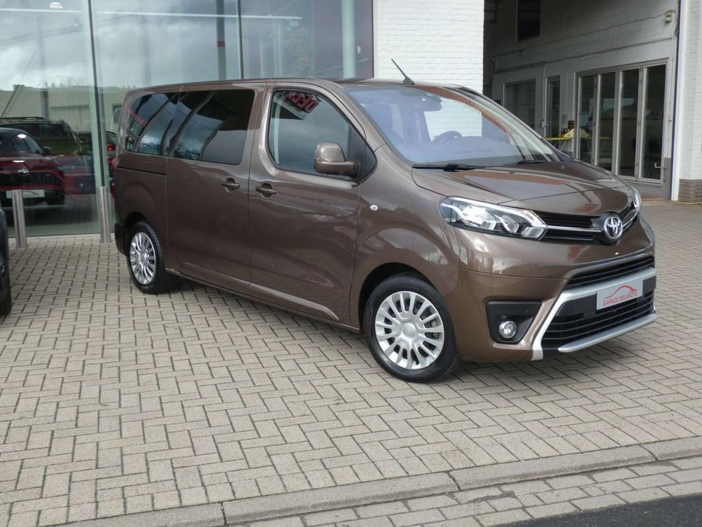 Toyota ProAce Verso 144pk Shuttle+Camera+GPS+Parkeersensoren, Auto's, Stof, Gebruikt, 9 zetels, Bedrijf