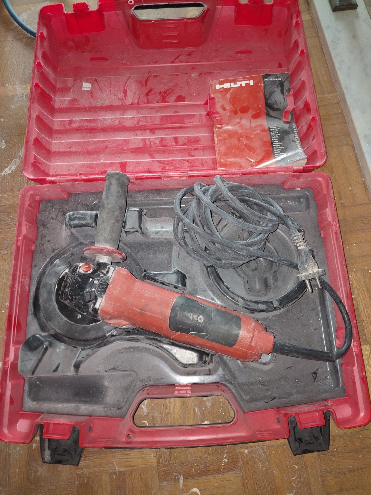 Hilti Haakse slijper AG 125-13S 230V, Doe-het-zelf en Bouw, Ophalen