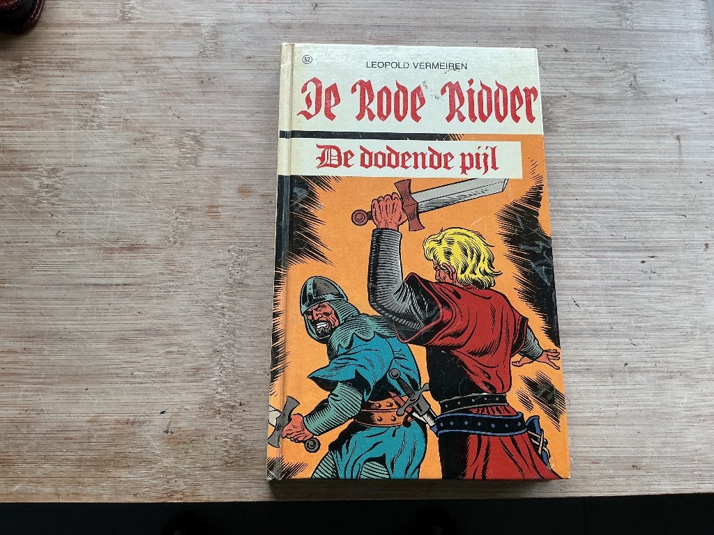 De rode ridder de dodende pijl, Boeken, Gelezen, Vermeiren Leopold, Ophalen of Verzenden, Fictie