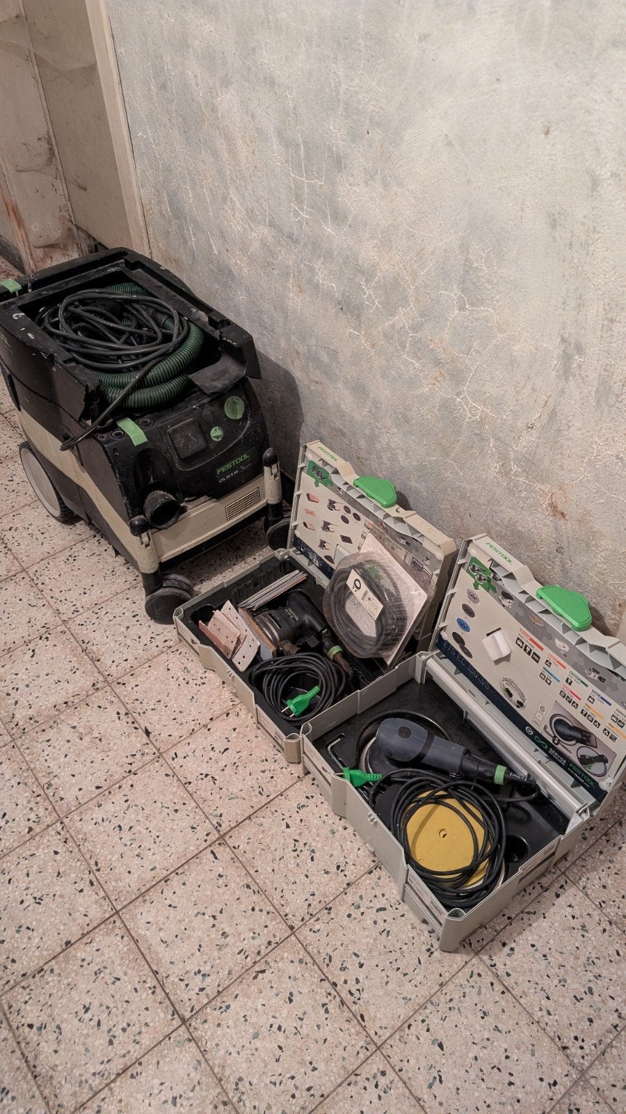Festool stofzuiger grootste maat., Ophalen, Gevuld, Gebruikt