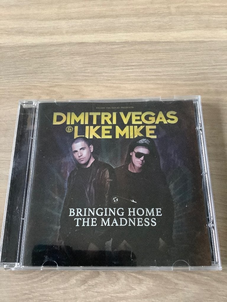 CD Dimitri Vegas & Like Mike - Bringing home the madness, Ophalen of Verzenden, Zo goed als nieuw, Dance, Album