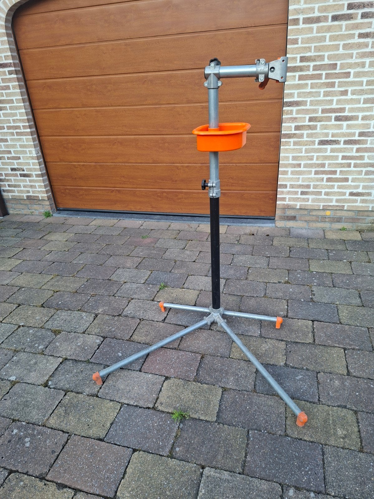 Velomann fiets herstelpaal, Ophalen