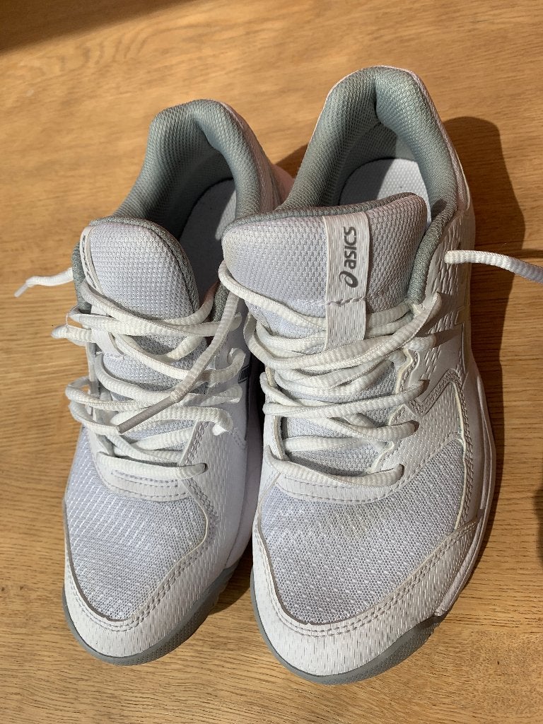 Schoenen Padel Asics, Vêtements | Femmes, Chaussures, Enlèvement ou Envoi, Chaussures de sports, Comme neuf, Blanc