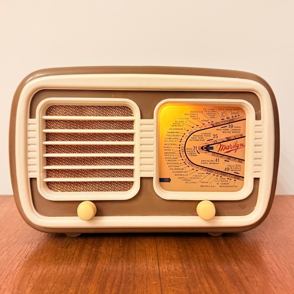 MARILYN MONROE BUIZENRADIO 1950’s BAKELIET RADIO ZELDZAAM, Antiek en Kunst, Antiek | Tv's en Audio, Verzenden