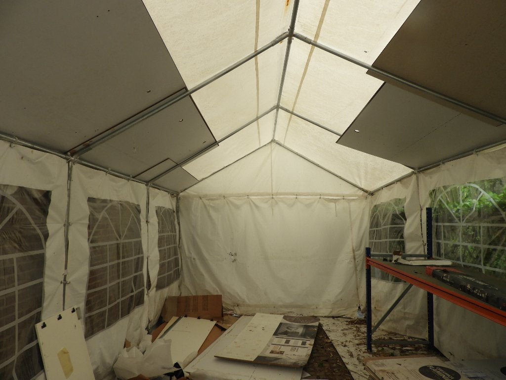 tent, Enlèvement