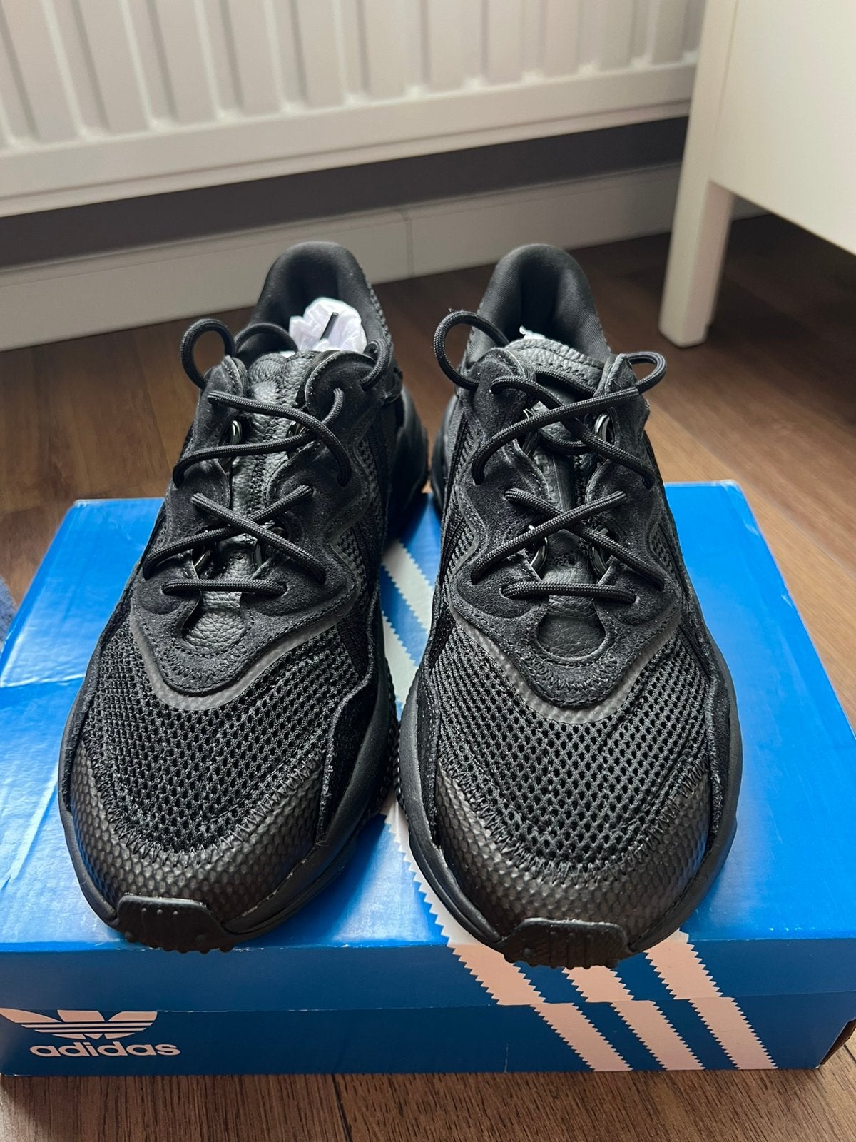 Adidas ozweego taille 42 noire, Neuf, Baskets, Noir, Envoi