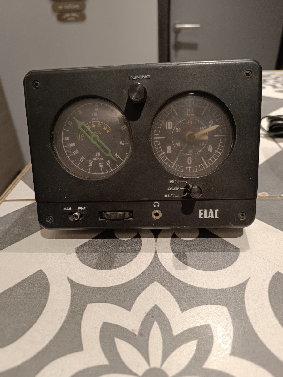 Vintage radio réveil elac RD50 mod cockpit avion 1970, TV, Hi-fi & Vidéo, Enregistreurs audio, Enlèvement ou Envoi