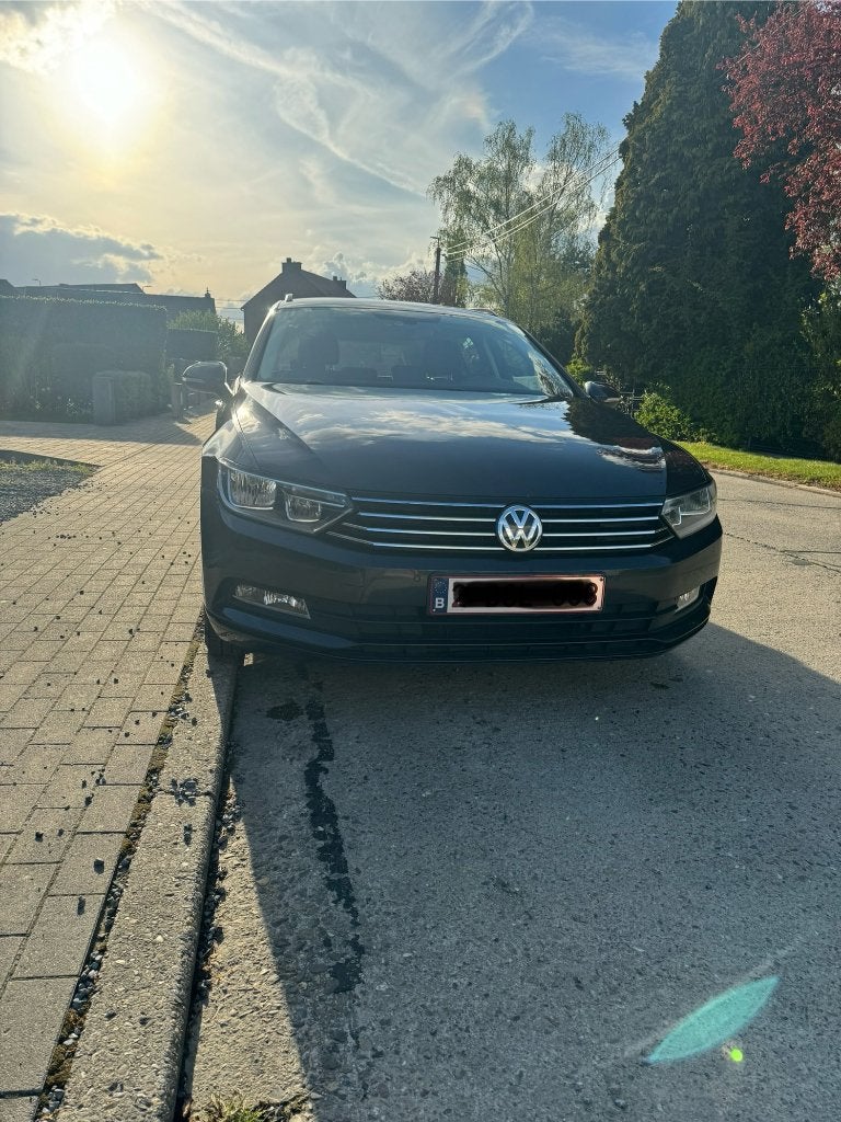 VW passat 1.6 TDI a vendre !, Autos, Argent ou Gris, Achat, Euro 6, Boîte manuelle