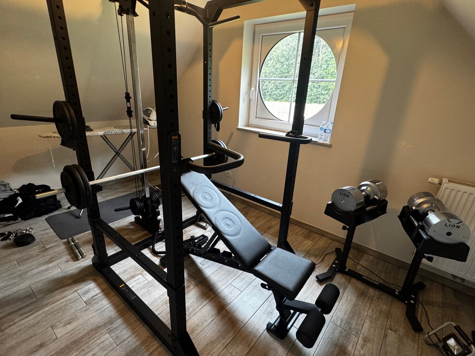 Complete home gym set – squat rack met katrol + gewichten, Sport en Fitness, Fitnessmaterialen, Ophalen, Zo goed als nieuw