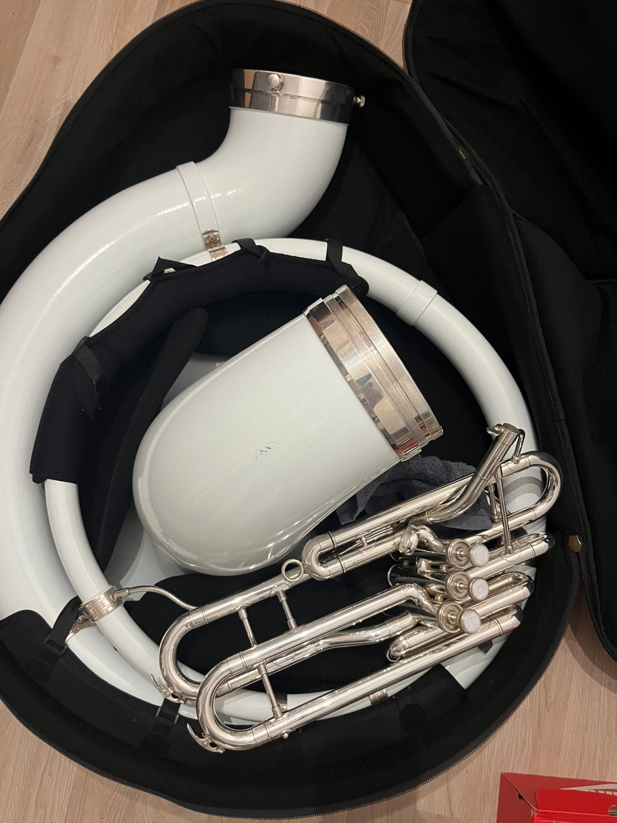 Sousaphone Yamaha, Enlèvement, Utilisé, Tuba en si bémol