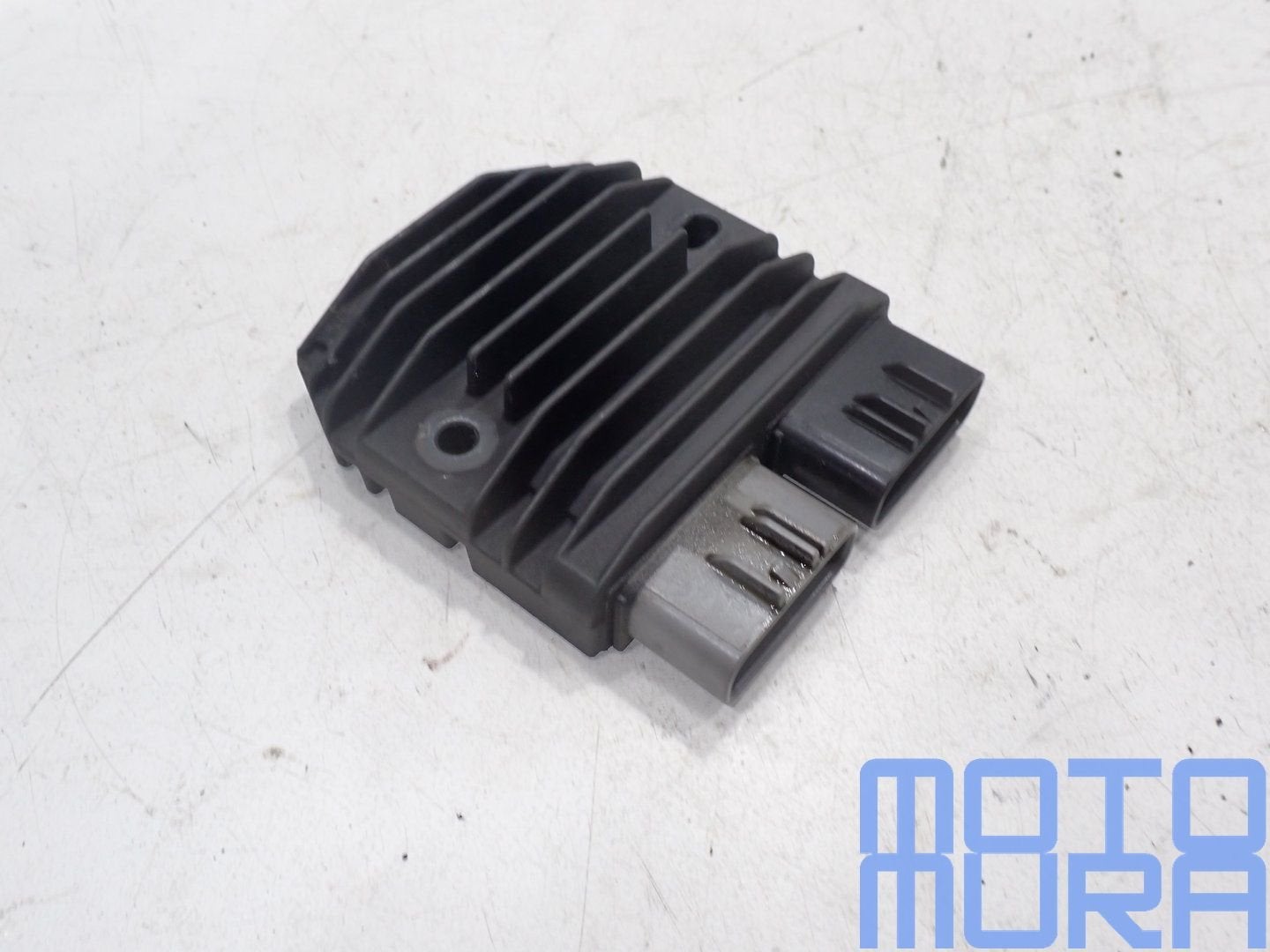 Yamaha TDM 900 2002 - 2011 spanningsregelaar spanningregelaa, Motoren, Gebruikt, -, -, Ophalen of Verzenden