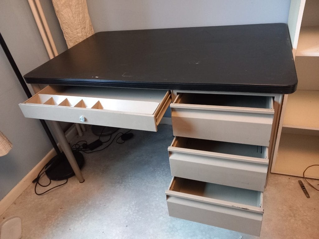 Bureau robuste métallique, Autres types, Métal, Enlèvement, Utilisé