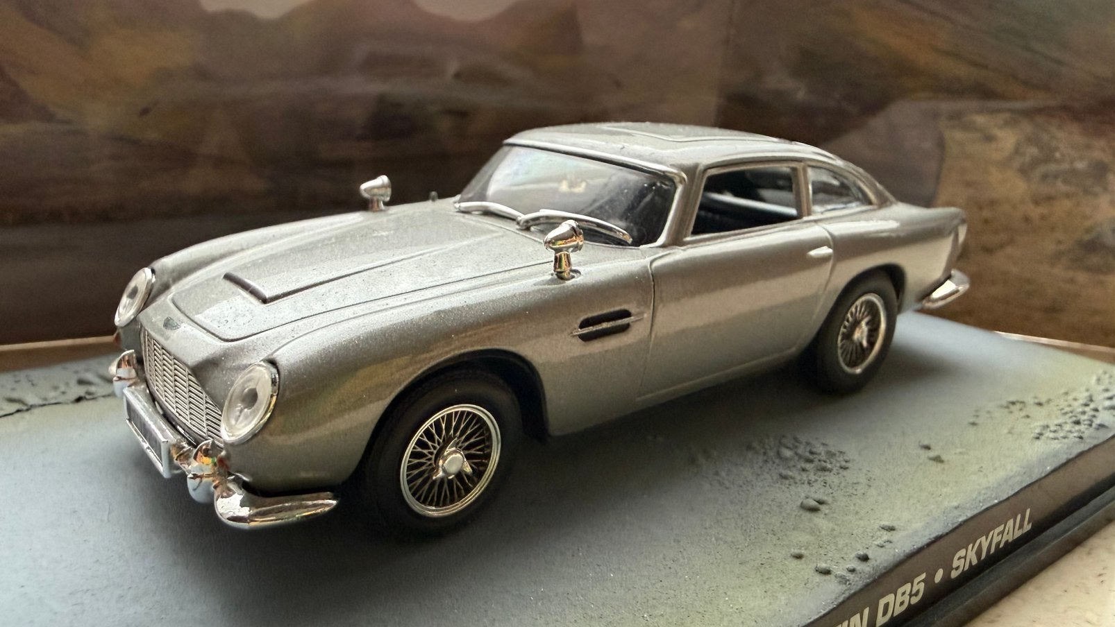 Aston Martin DB5 - James Bond 133, Enlèvement ou Envoi, Comme neuf, Voiture, Universal Hobbies