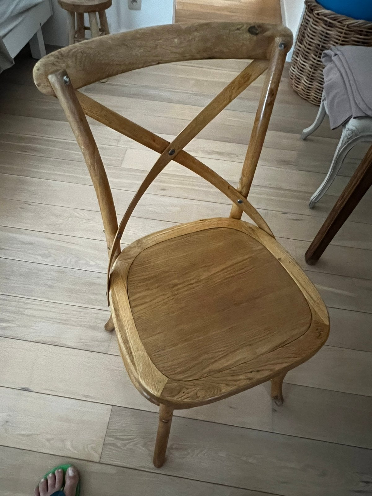4 chaises chène, Enlèvement