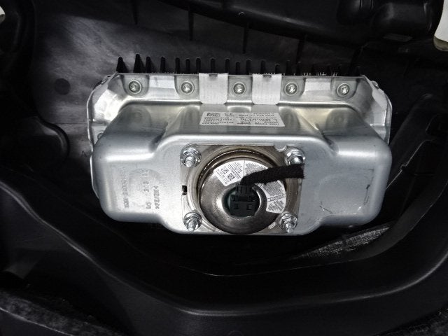 AIRBAG SIÈGE AVANT GAUCHE BMW 1 serie (F20), Utilisé, BMW, Petuelring 130
80809  München, DE, Bayerische Motoren Werke AG