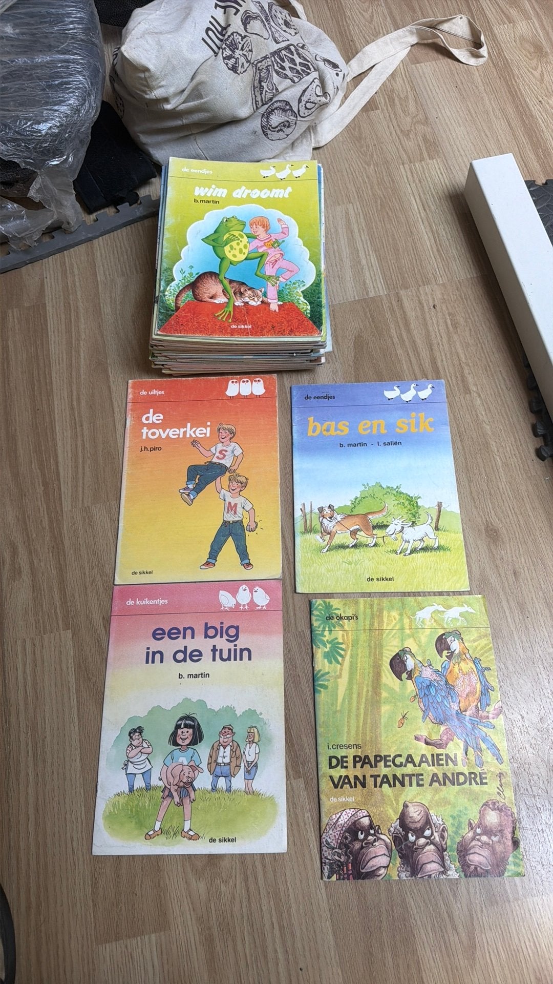 De sikkel,  43 boekjes okapi, eendjes, uiltjes, kuikentjes, Enlèvement, Comme neuf, Fiction général